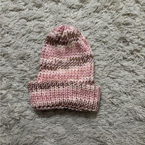 Women’s Cozy Soft Pink Knit Beanie